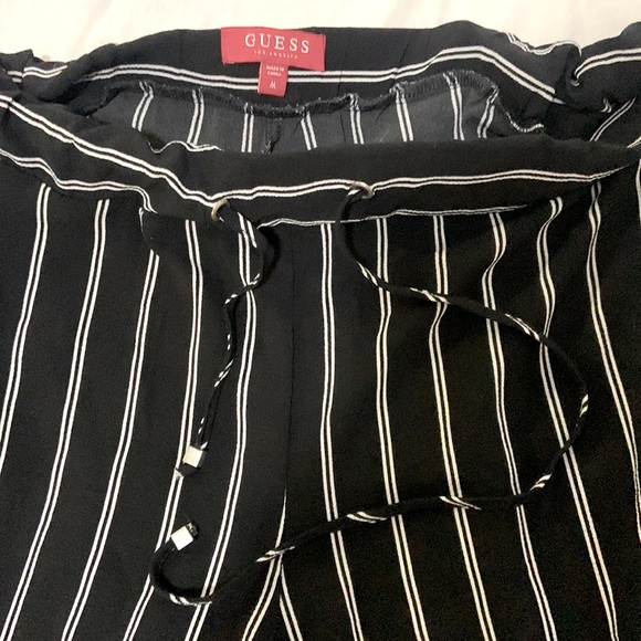 GUESS Women’s striped paper bag pants - Picture 3 of 3